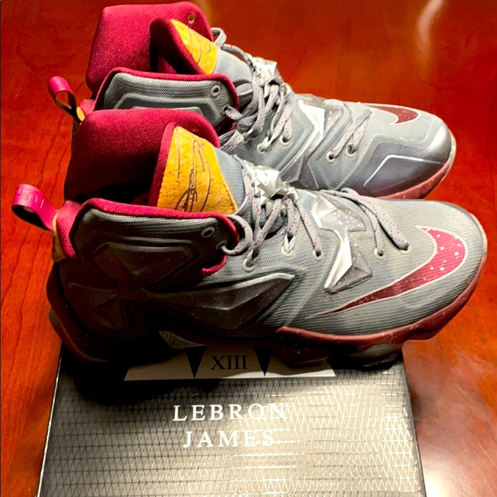 Lebron James XIII LMTD size 9 - Picture 5 of 10